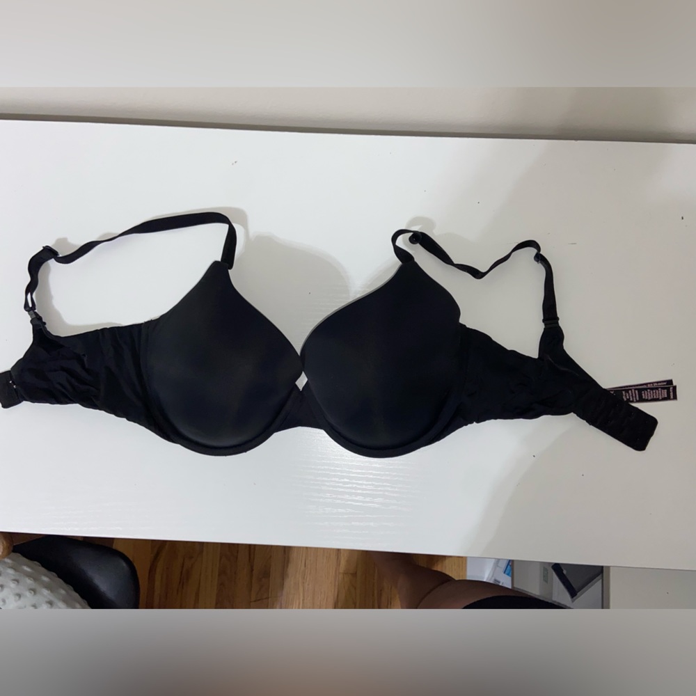 34DD Victorias Secret Bra